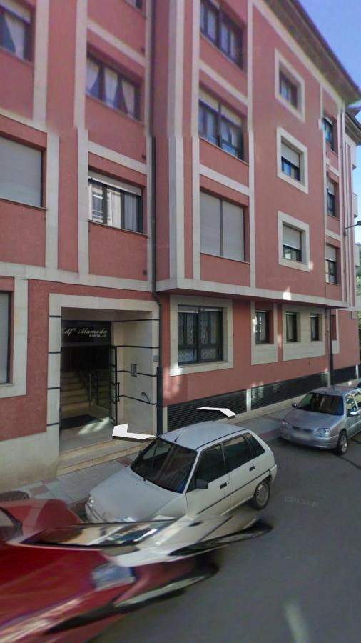 Amplio Loft Con Plaza De Garaje Apartment Onís Exterior foto